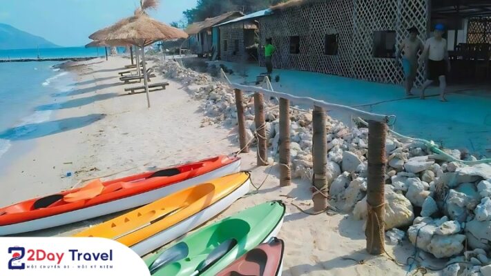 Nha Trang chơi gì? 30 Điểm đến du lịch HOT nhất của Nha Trang 32 Trải nghiệm độc đáo con đường trên biển tại Điệp Sơn – Dốc Lết