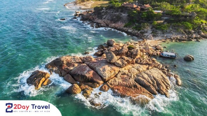 Nha Trang chơi gì? 30 Điểm đến du lịch HOT nhất của Nha Trang 34 Hòn Chồng – Điểm đến check in lý tưởng