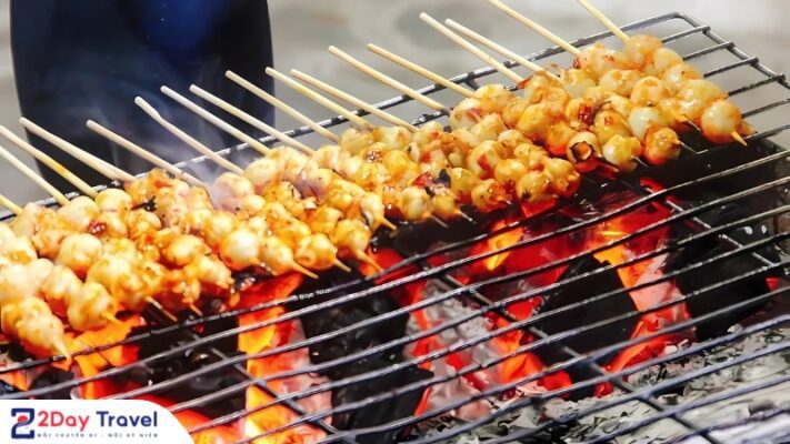 THƯỞNG THỨC 15 MÓN ĂN PHAN THIẾT THEO NGƯỜI ĐỊA PHƯƠNG 24 Răng mực nướng