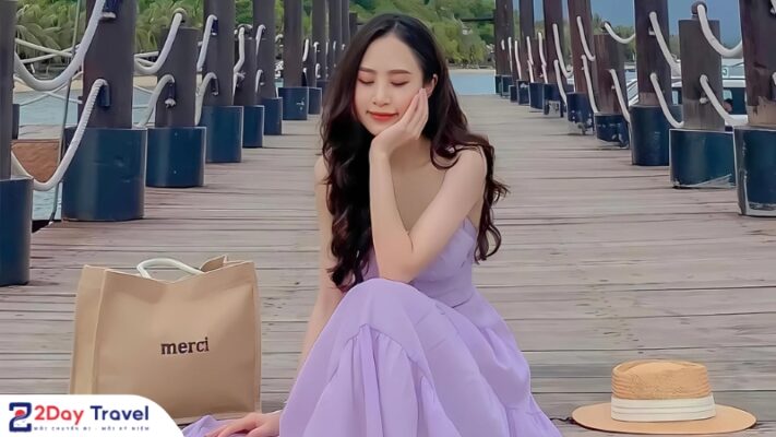 Lịch trình 3 ngày 2 đêm đón Tết ở Nha Trang: Check-in những điểm đến hot nhất 11 Trải Nghiệm Biển Đảo Nha Trang: Khám Phá Vẻ Đẹp Hoang Sơ