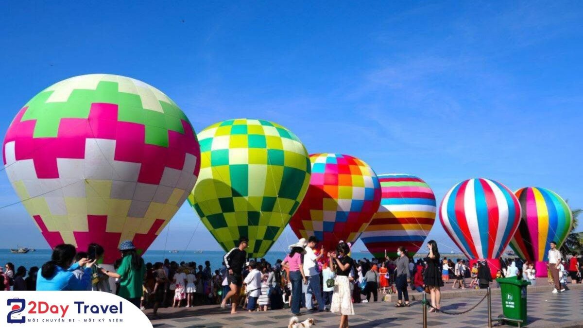 Thông Tin Festival Biển Nha Trang: Siêu Lễ Hội Đặc Sắc Nhất Hè 2025 5 Hoạt động phóng khinh khí cầu Festival Biển Nha Trang 2025