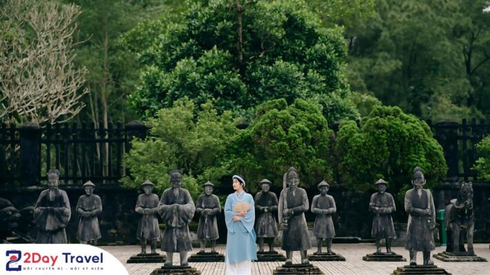 Lăng Khải Định Huế - Kiệt Tác Kiến Trúc Tại Cố Đô 7 Tham quan lăng Khải Định du lịch Huế