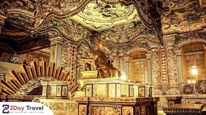 Lăng Khải Định Huế - Kiệt Tác Kiến Trúc Tại Cố Đô 8 Bên trong Lăng Khải Định Huế