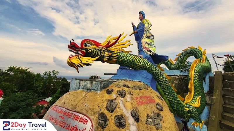 Núi Két An Giang – Viên Ngọc Bí Ẩn 7 Du lịch tâm linh Núi Két thu hút khách du lịch gần xa