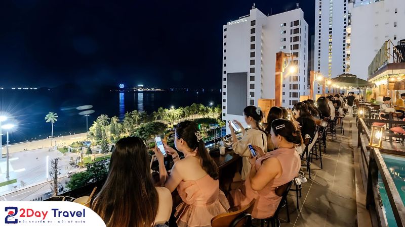 Top 5 Các quán cà phê mở xuyên đêm tại Nha Trang đẹp mê ly 9 Top 5 Các quán cà phê mở xuyên đêm tại Nha Trang đẹp mê ly