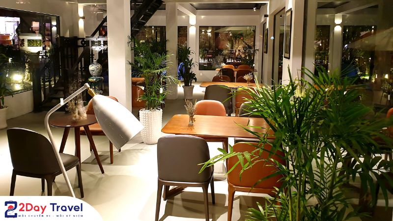 Top 5 Các quán cà phê mở xuyên đêm tại Nha Trang đẹp mê ly 12 Top 5 Các quán cà phê mở xuyên đêm tại Nha Trang đẹp mê ly
