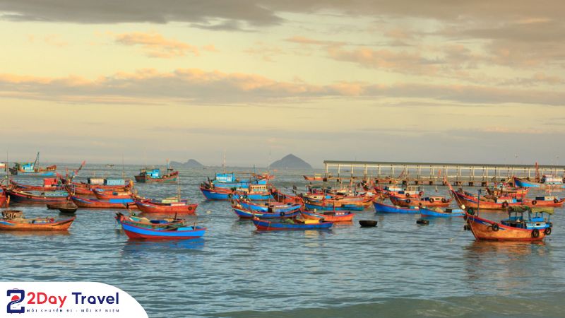 Tiết Lộ Khu Du Lịch Sao Biển Nha Trang Đẹp Mê Mẩn Không Ngờ! 10 Trải nghiệm làng chài và đời sống người dân