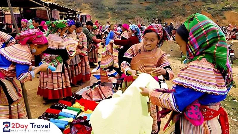 Bí mật Chợ SaPa: Thiên đường đặc sản & sắc màu vùng cao 10 Bí mật Chợ SaPa: Thiên đường đặc sản & sắc màu vùng cao