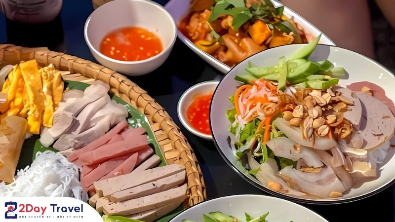 Đường Sắt Coffee Nha Trang: Uống cà phê 'rung tim' bên đường ray! 11 Trải nghiệm ẩm thực ở Đường sắt Coffee Nha Trang