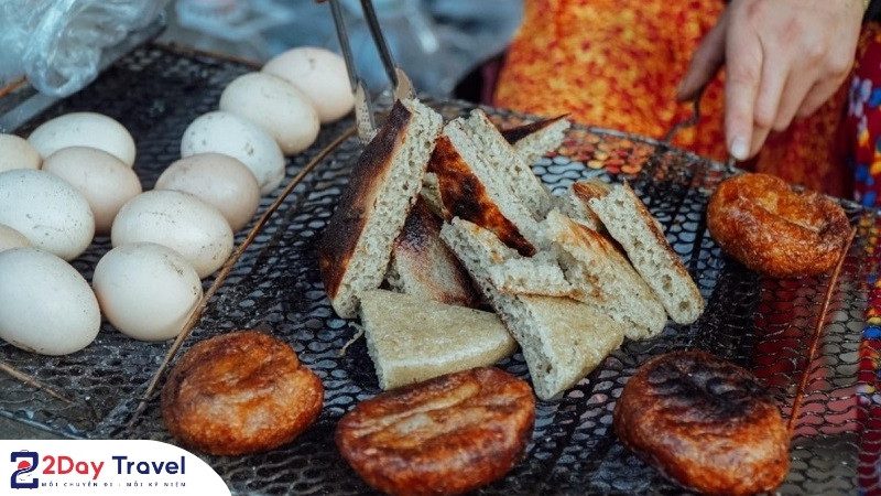 Trải nghiệm ấm thực ở Thị trấn Yên Minh