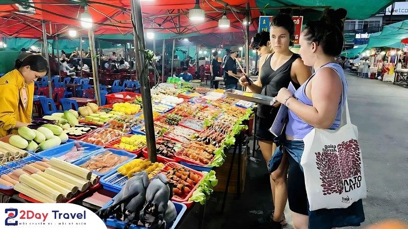 Chợ Đêm Sa Pa – Thiên Đường Ẩm Thực ở thị trấn Sa Pa